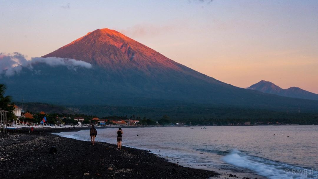 Sunrise in Amed beach