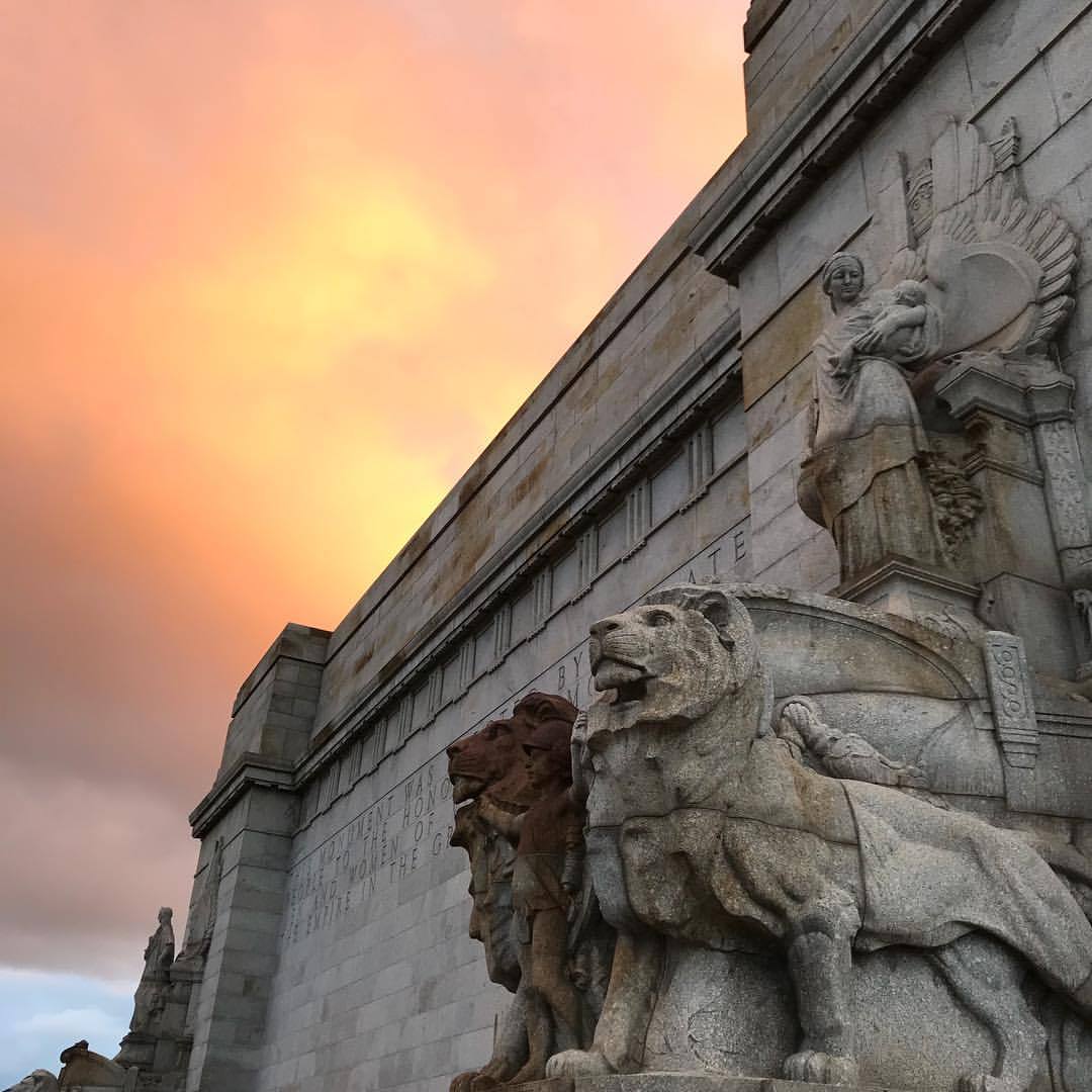 在 Shrine of Remembrance