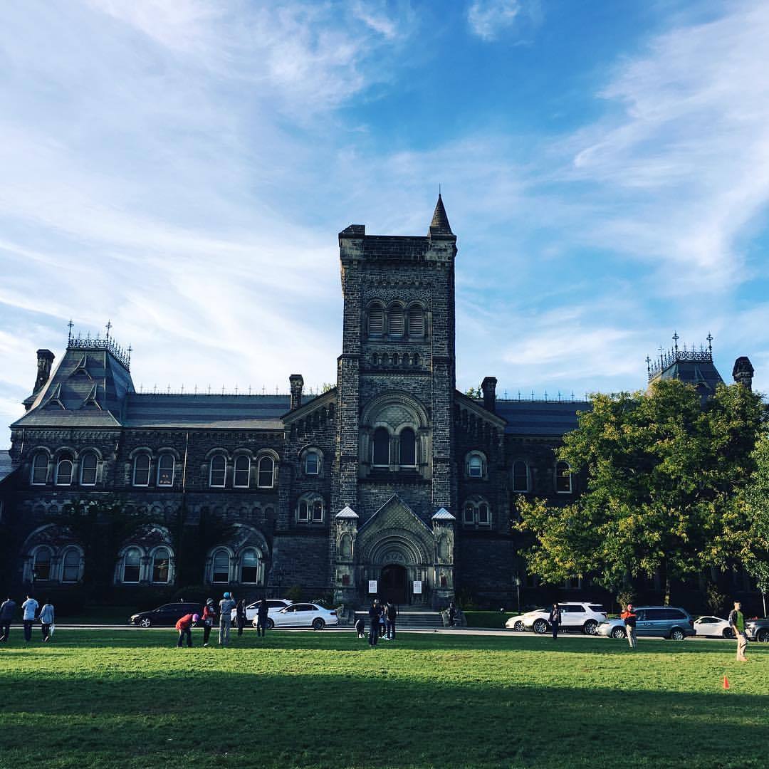 在 University of Toronto