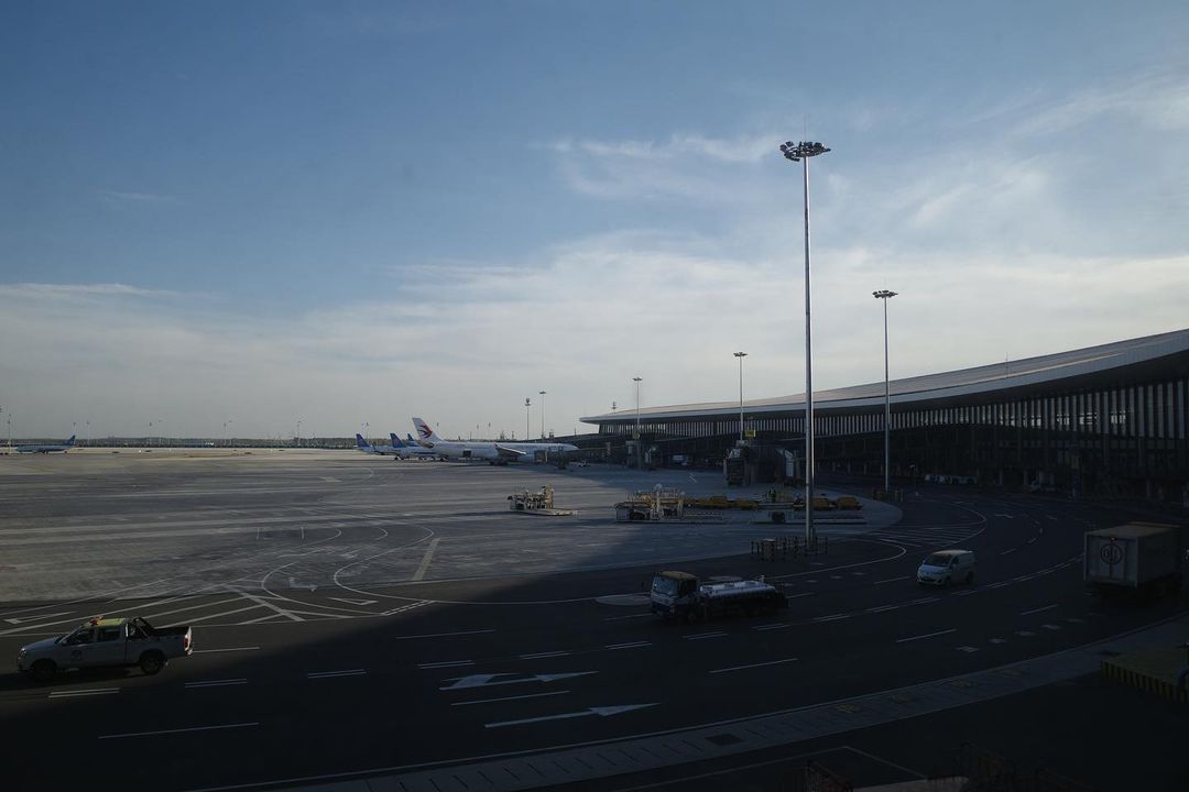 大兴机场✈ 建议改名雄安机场，跑一趟感觉比去天津还要辛苦