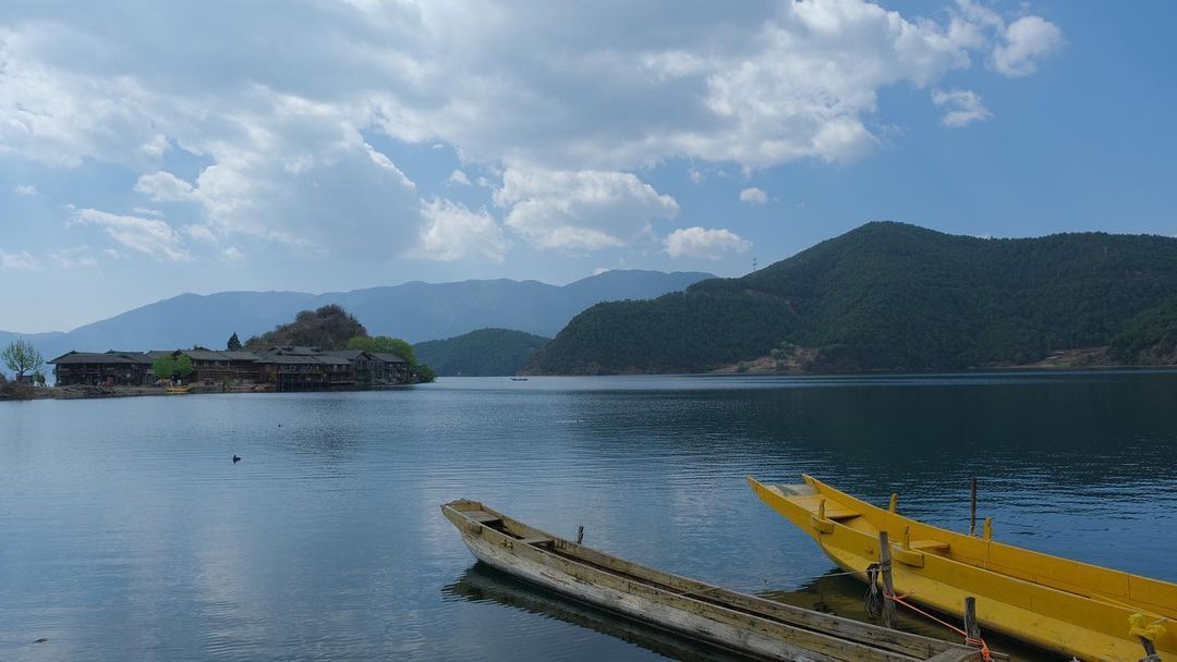 泸沽湖